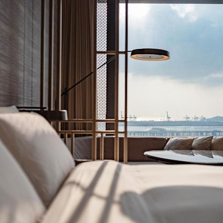 Conrad Shenzhen, The First Art Museum Hotel In Greater Bay Area With The Stunning Bay And Sunset View In The Hotel Terrace Exteriör bild