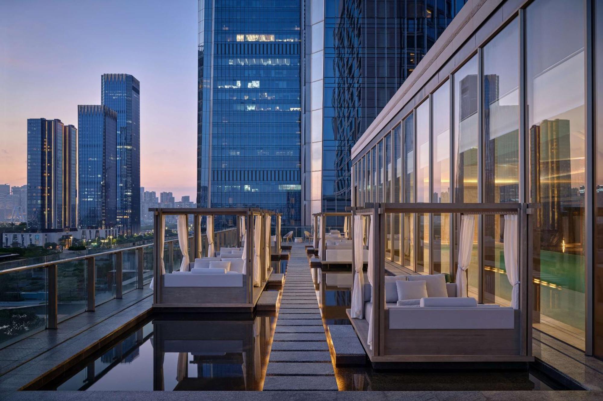 Conrad Shenzhen, The First Art Museum Hotel In Greater Bay Area With The Stunning Bay And Sunset View In The Hotel Terrace Exteriör bild