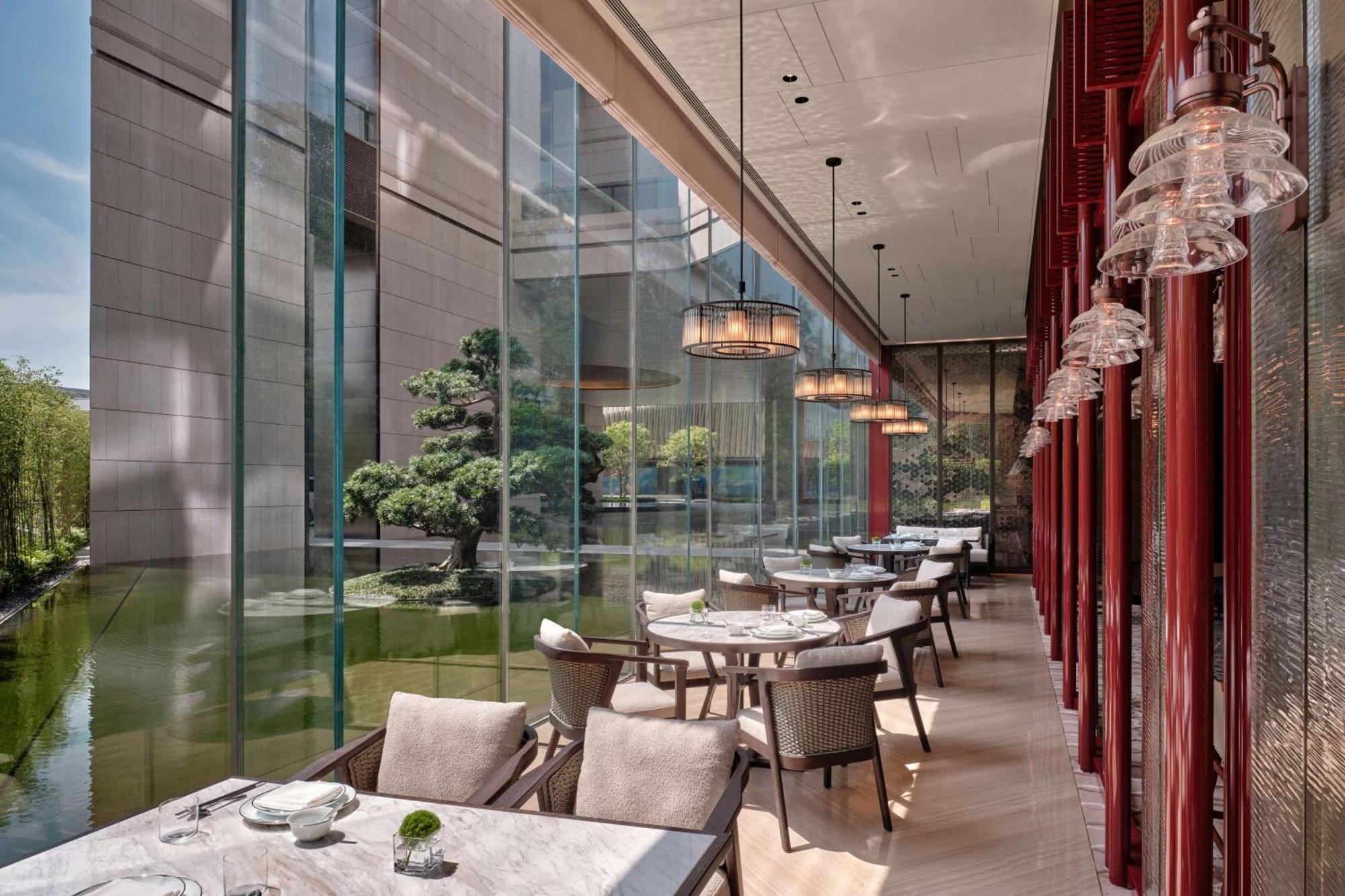 Conrad Shenzhen, The First Art Museum Hotel In Greater Bay Area With The Stunning Bay And Sunset View In The Hotel Terrace Exteriör bild